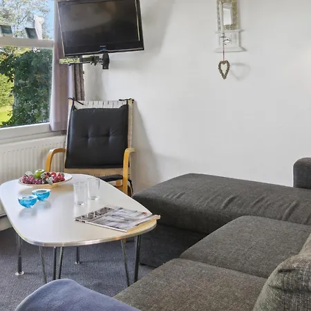 2 Bedroom Awesome In Vaeggerlose شقة *