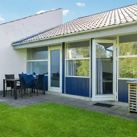 2 Bedroom Awesome In Vaeggerlose *