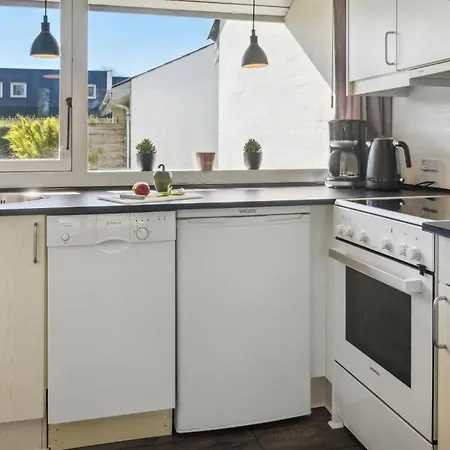 شقة 2 Bedroom Awesome In Vaeggerlose