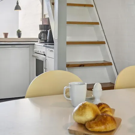 2 Bedroom Awesome In Vaeggerlose شقة